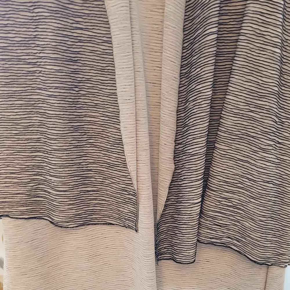 Beautiful New Duster - Picture 2 of 5